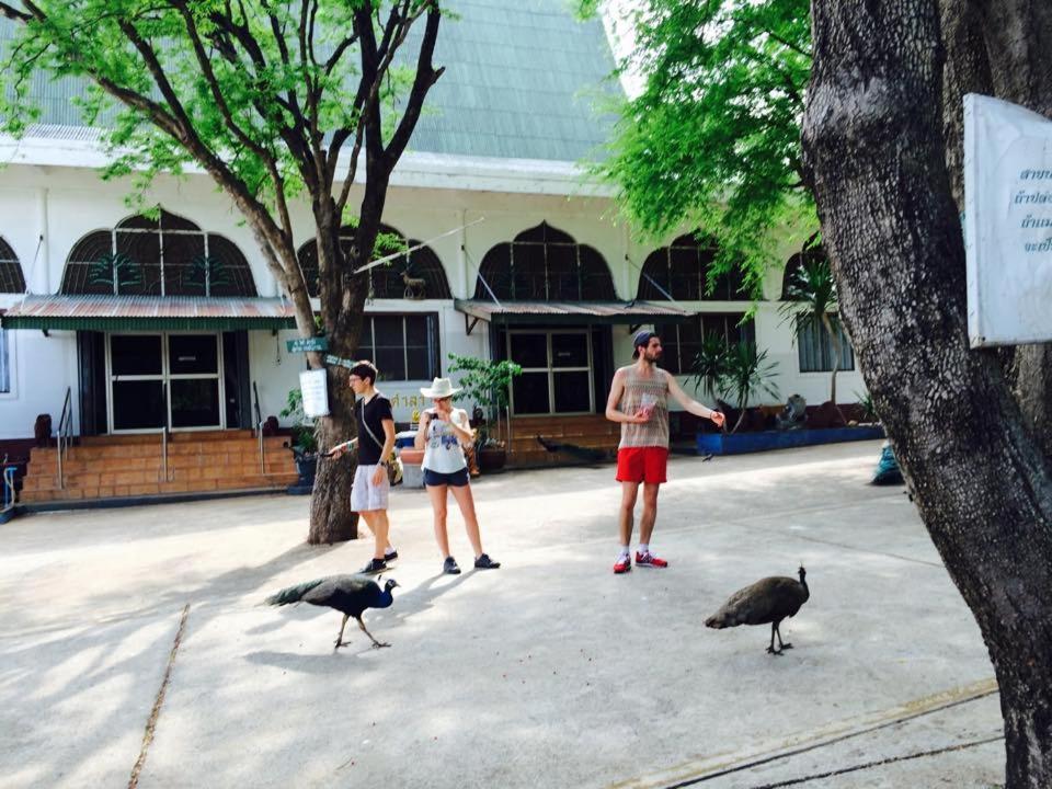 Pee Homestay Lopburi Ban Tha Krayang Buitenkant foto